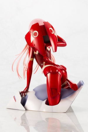 Darling in the Franxx Zero Two (Kotobukiya) pre owned