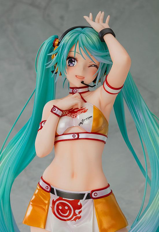 Hatsune Miku GT Project PVC Statue 1/7 Racing Miku 2010 Ver. Art by Kentaro Yabuki (Max Factory)