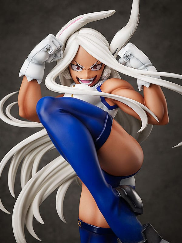 My Hero Academia PVC Statue 1/4 Mirko (Tomy)